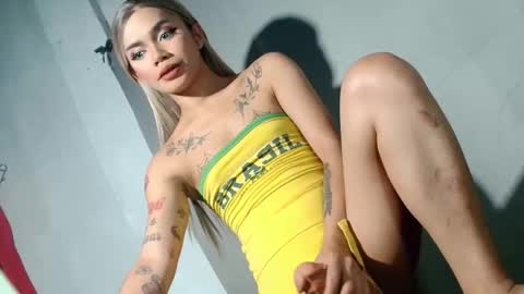 sexyhotbabe18 online show from March 26, 7:13 am