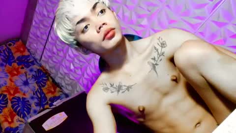 sexyhotbabe18 online show from February 22, 9:48 pm