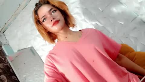 sexyhotbabe18 online show from October 19, 8:52 am