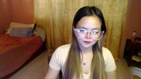 sexyme2069 online show from March 28, 9:11 am