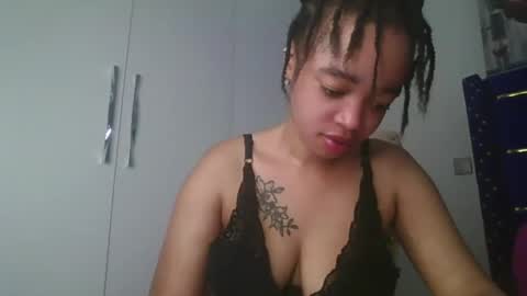 mel online show from March 5, 7:34 pm