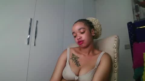 mel online show from March 21, 6:19 am