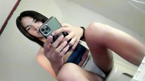 sexynaughty_alliah online show from March 2, 7:15 am