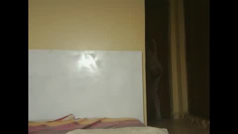 queenivy online show from October 31, 10:48 am