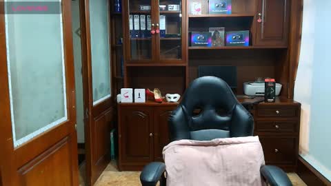 R A C H E L online show from December 19, 12:11 pm