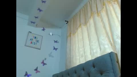 Venus Independent Model online show from January 13, 7:10 pm