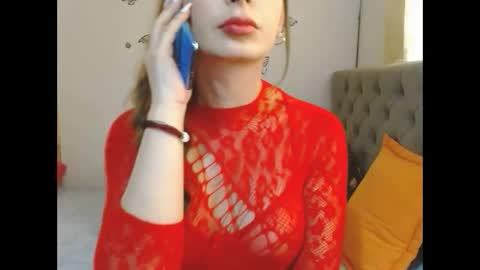 Venus Independent Model online show from December 2, 6:50 pm