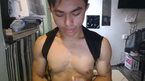 sexystrongcum online show from April 22, 4:08 am