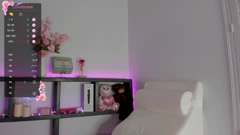 Estee online show from October 21, 12:38 am