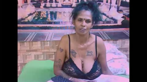 sexyva4u2luv online show from September 17, 6:55 pm