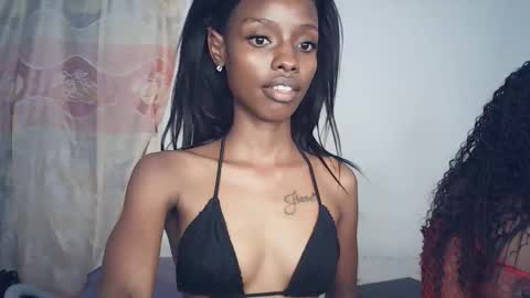 sexyzuriel online show from February 27, 11:08 pm