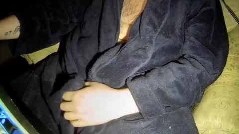 no face online show from February 1, 9:06 am