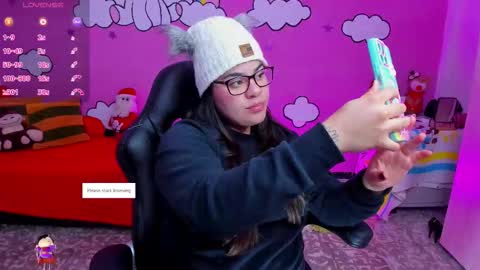 sharoon online show from December 5, 11:30 am