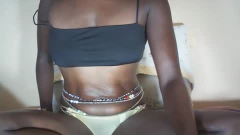 shadow_luxe online show from April 9, 7:58 am