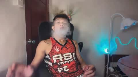 shake_raytow34 online show from May 27, 1:52 pm
