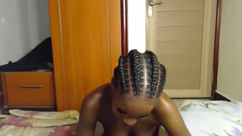 Shaky online show from October 25, 6:02 am