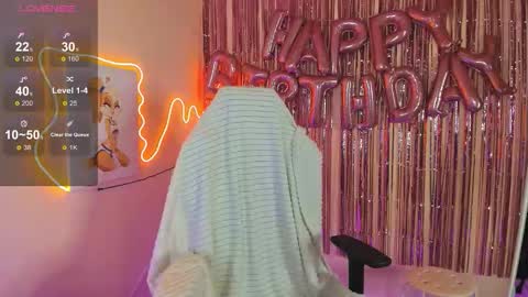 Vivian online show from December 19, 4:35 pm