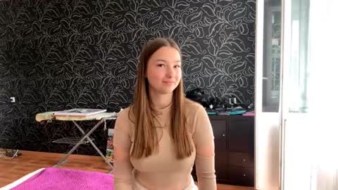 Iris online show from September 11, 1:12 pm