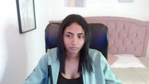 shanelle online show from October 29, 3:08 am