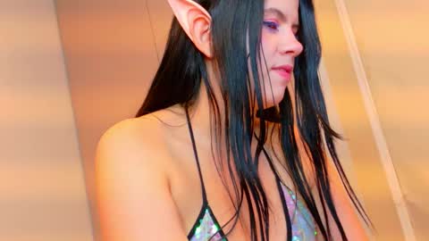 Shanell Moore online show from October 26, 12:44 am