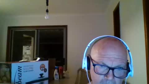 shaneo781570 online show from April 17, 5:26 pm