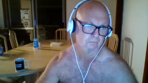 shaneo781570 online show from April 11, 6:34 pm