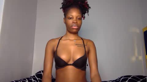 Snapshot of shania_sleigh chatting on January 21, 8:00 pm shania_sleigh online show from January 21, 8:00 pm