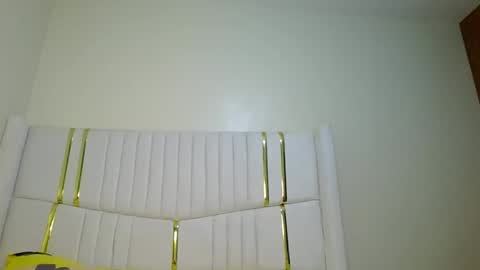 shanizz online show from February 13, 10:54 pm