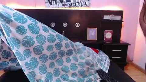 shannysweett online show from April 12, 11:03 am