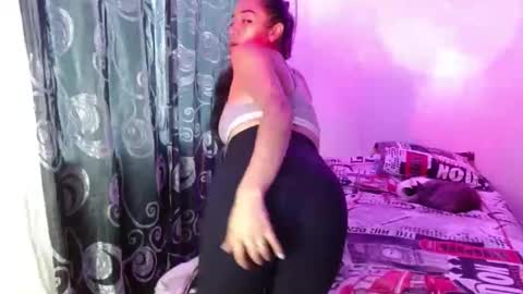 shantal_d03 online show from November 13, 8:11 pm