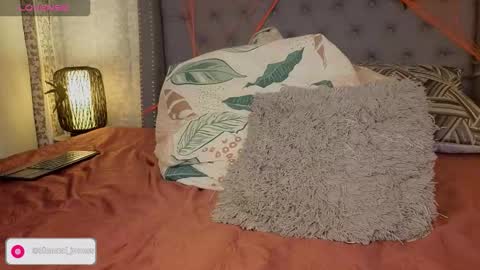 Shantal Jones online show from October 25, 1:28 am