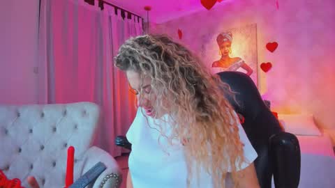 Shantal online show from February 14, 11:57 am