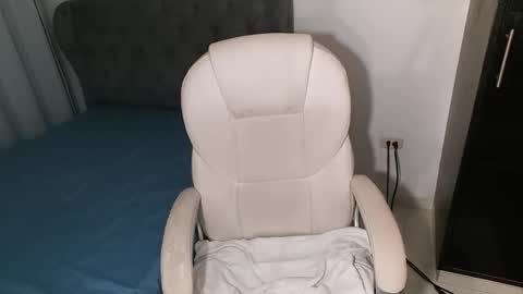 shantal online show from September 11, 1:18 am