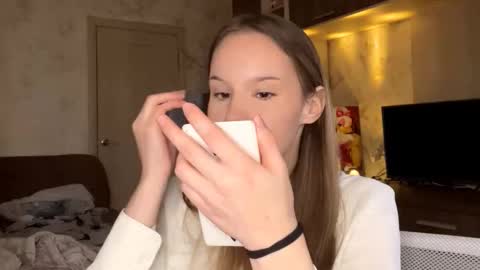 Arina online show from March 7, 8:25 am