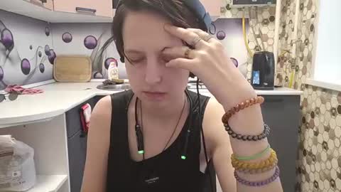 Sara online show from July 20, 5:15 pm