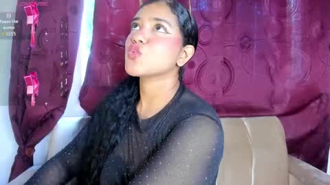 Sharlot online show from May 7, 2:46 pm