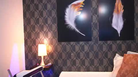 Sharom  online show from February 20, 7:05 pm