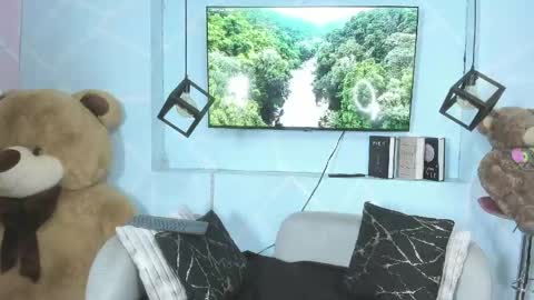 Sharon Noa online show from April 14, 2:31 pm