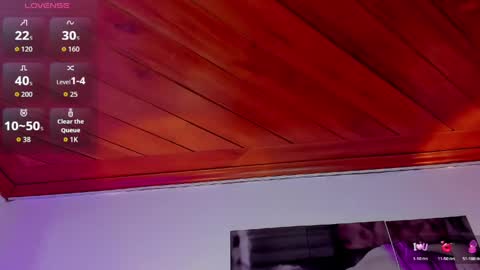 SharonLovee  online show from April 5, 10:51 pm