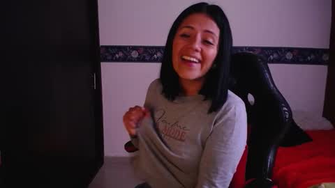 Snapshot of sharoon__cherry_ chatting on October 10, 1:06 pm sharon online show from October 10, 1:06 pm
