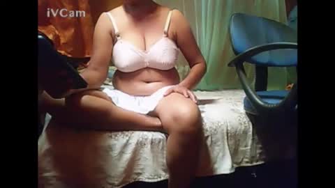 Shashee870242 online show from October 24, 4:13 am