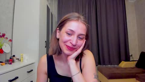Snapshot of shawty__mariaa chatting on March 11, 6:19 pm shawty__mariaa online show from March 11, 6:19 pm