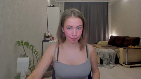 Snapshot of shawty__mariaa chatting on October 5, 2:13 pm shawty__mariaa online show from October 5, 2:13 pm