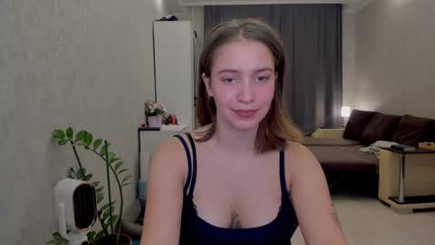 Snapshot of shawty__mariaa chatting on October 19, 12:54 pm shawty__mariaa online show from October 19, 12:54 pm