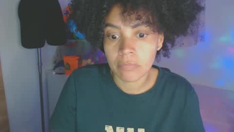 Shayna online show from October 18, 12:59 am