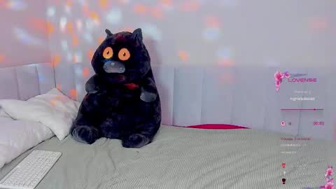 she_wolf1 online show from March 21, 8:19 am