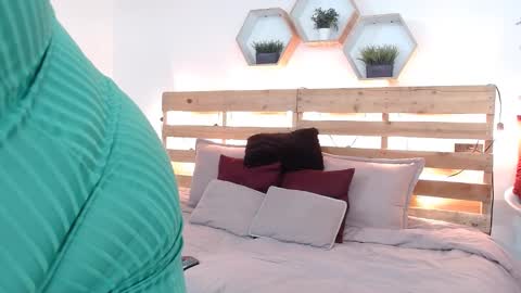 Sheila Reeves online show from December 18, 8:14 pm