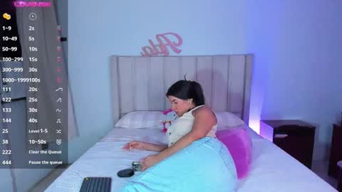 Danna   online show from February 15, 4:48 am