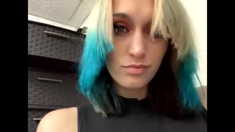 Shelby holes online show from October 26, 2:56 am