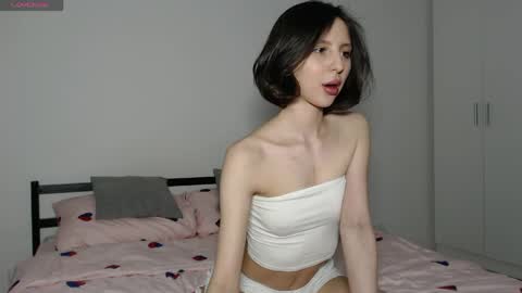 Shelly online show from April 17, 5:26 pm